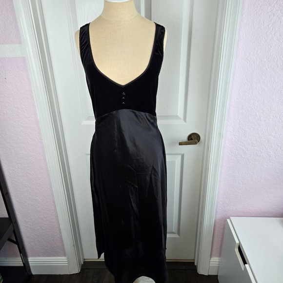 california dynasty Other - California Dynasty Vtg Black Velvet Satin Nightgown Size L Low Back Lingerie USA